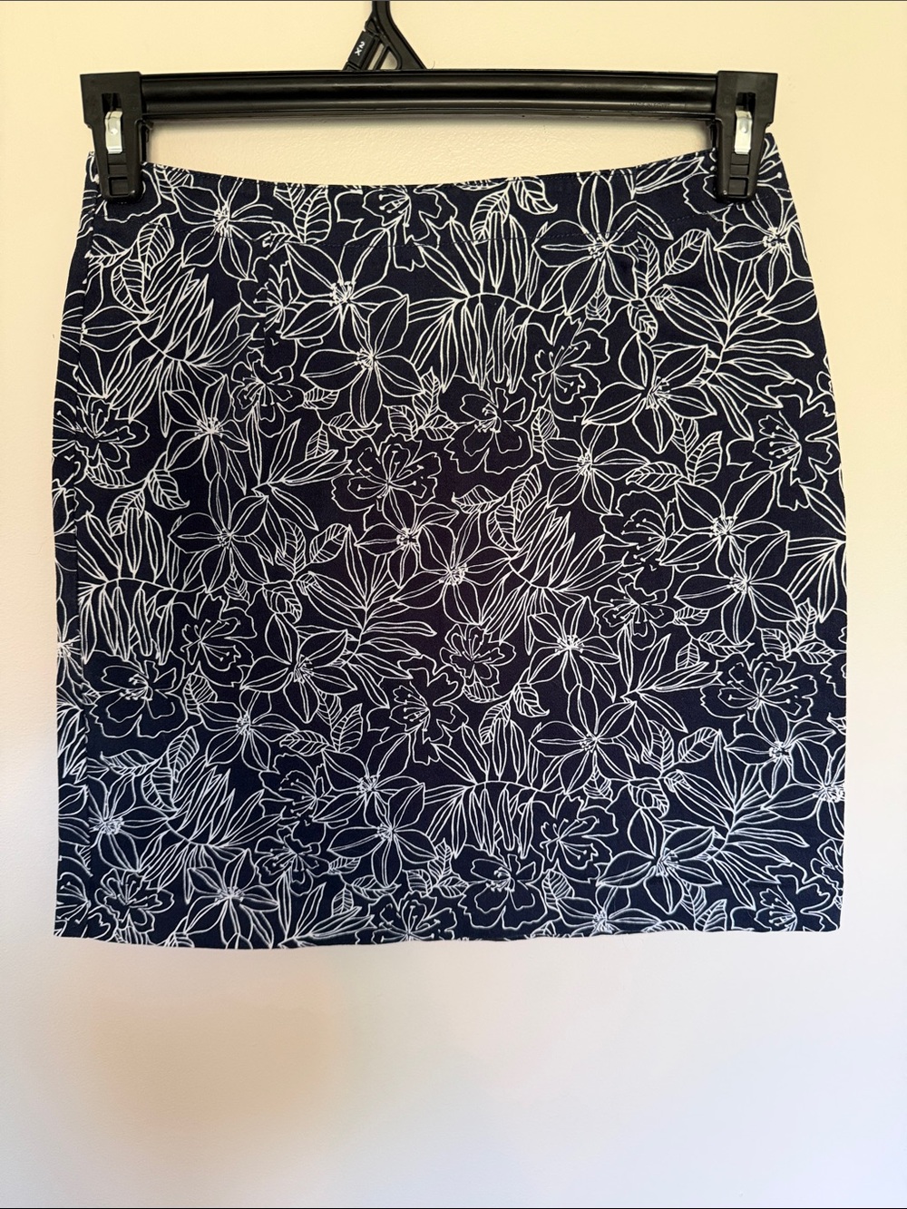 Ann Taylor Navy Skirt with White Floral Outline